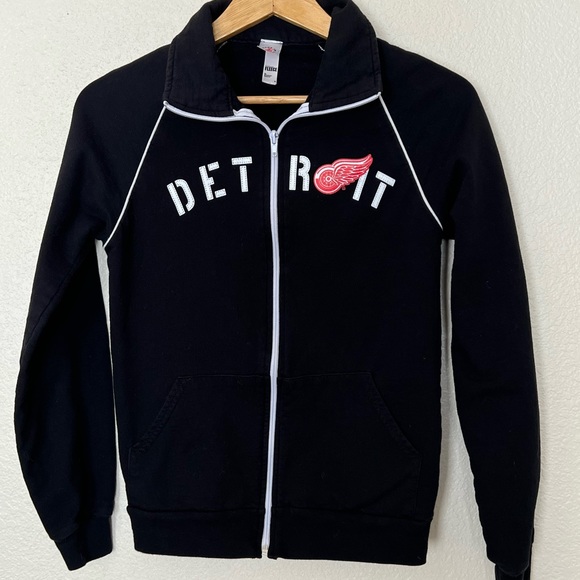 Made in Detroit | Womenโs โMade in Hockeytownโ Full-Zip Jacket - Picture 4 of 8